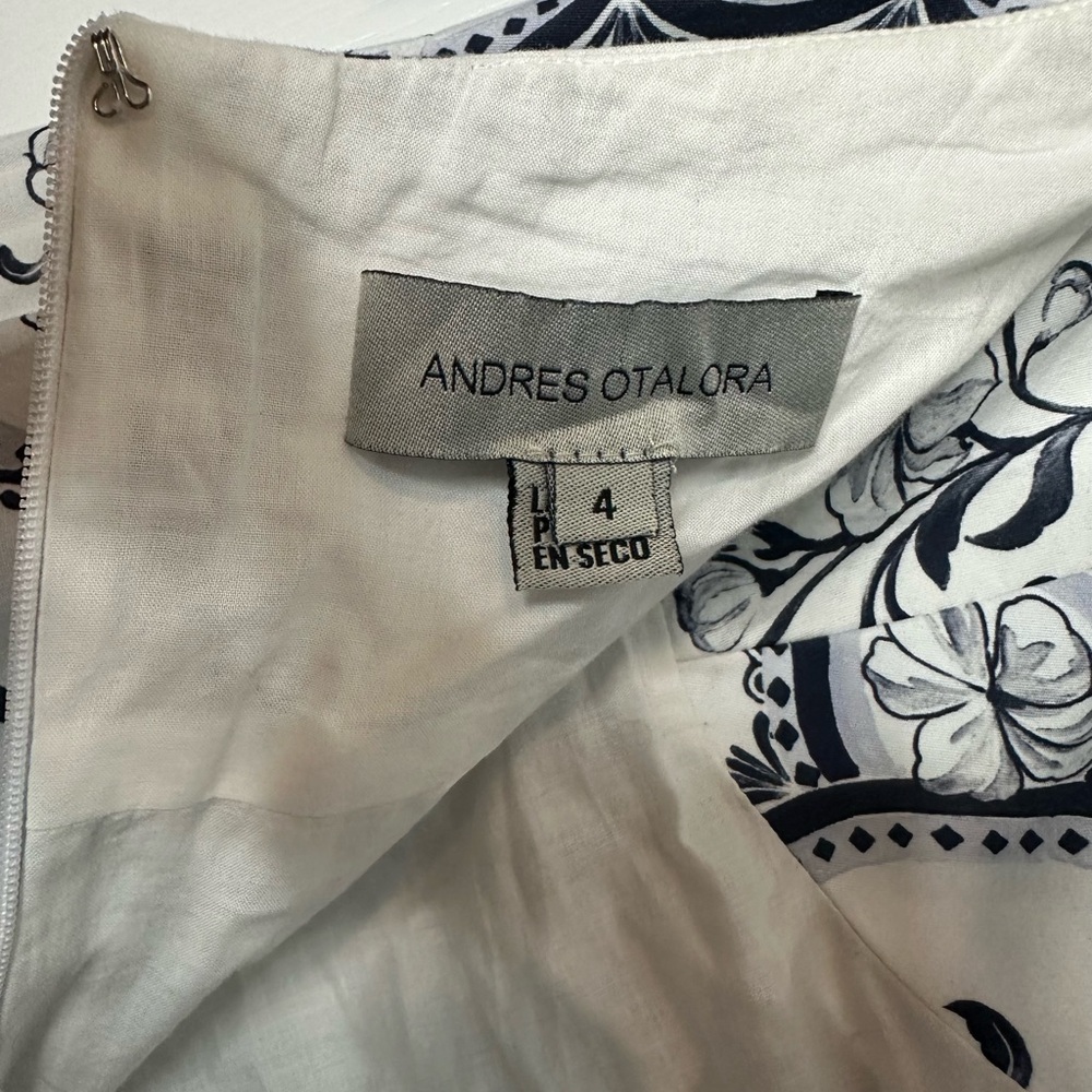 Andres Otalora Raquira Off-Shoulder Floral Tile Maxi Dress Blue White Size 4 - Picture 11 of 12